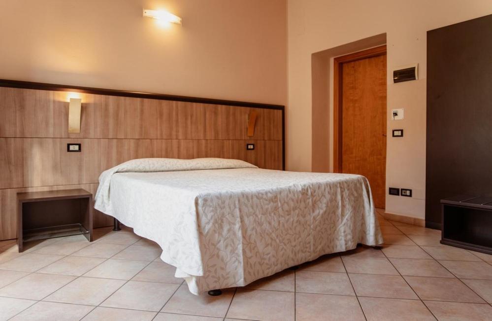 Hotel Rossi Manciano Exteriör bild